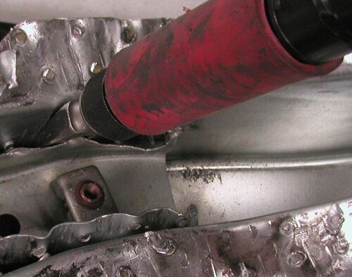 Badania uznania technologii wg normy PN EN ISO-15614 oraz PN EN 1090, Badania zgodnie z wytycznymi przepisów: ASME, DNV, AD2000, TRD, DVS i innych., Badania króćców egzaminacyjnych spawaczy wg normy PN-EN ISO 9606-1:2014, Badania króćców próbnych i kontrolnych wg normy WUDT–UC–WO–W/11:10, Badania diagnostyczne urządzeń ciśnieniowych wg PED 97/23/EC, Badania diagnostyczne zbiorników bezciśnieniowych, Badania diagnostyczne urządzeń dźwignicowych, Badania diagnostyczne konstrukcji stalowych, Badania materiałów i wyrobów hutniczych, Kompleksowych badania rurociągów., Badania objętościowe i powierzchniowe wielkogabarytowych elementów, lanych przy użyciu m. in. defektoskopów prądowych dużej mocy, Ocena stanu technicznego urządzeń z określeniem stopnia ich degradacji oraz czasu bezpiecznej pracy